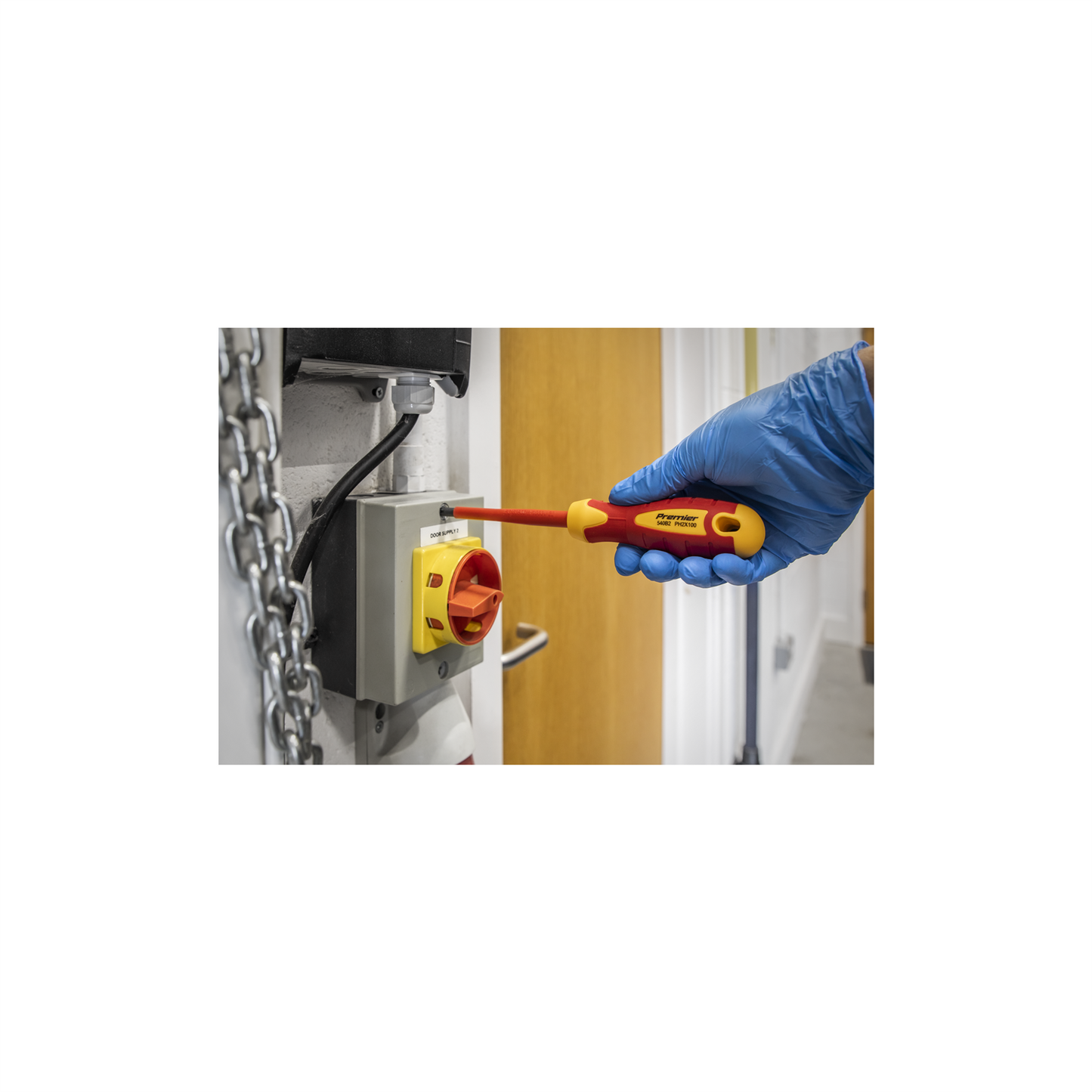 Sealey Screwdriver Set 6pc VDE Approved - AK6130 Scredriver Set